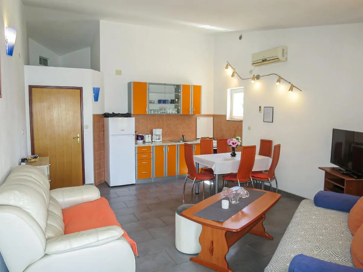 Apartment Ivanka - Srd320 By Interhome Jasenice